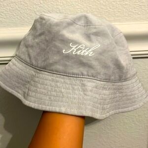 Kith grey bucket hat for Women
